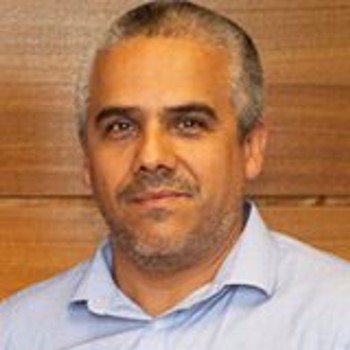 Victor  González